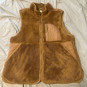 NWT Brown Fuzzy Vest Size Medium